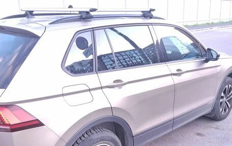 Volkswagen Tiguan II, 2019 год, 2 599 000 рублей, 9 фотография
