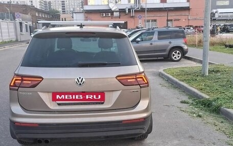 Volkswagen Tiguan II, 2019 год, 2 599 000 рублей, 6 фотография