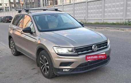Volkswagen Tiguan II, 2019 год, 2 599 000 рублей, 5 фотография
