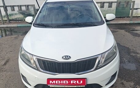 KIA Rio III рестайлинг, 2014 год, 825 000 рублей, 1 фотография