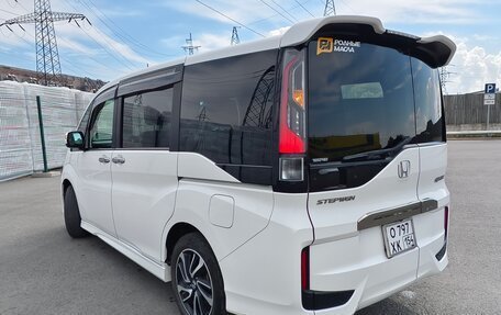 Honda Stepwgn IV, 2015 год, 1 800 000 рублей, 4 фотография