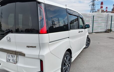 Honda Stepwgn IV, 2015 год, 1 800 000 рублей, 6 фотография