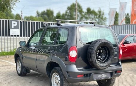 Chevrolet Niva I рестайлинг, 2018 год, 599 000 рублей, 4 фотография