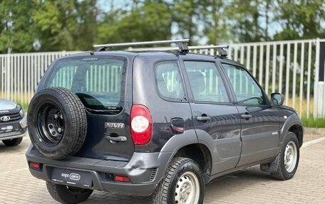 Chevrolet Niva I рестайлинг, 2018 год, 599 000 рублей, 6 фотография