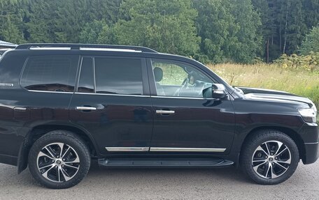 Toyota Land Cruiser 200, 2020 год, 7 800 000 рублей, 7 фотография