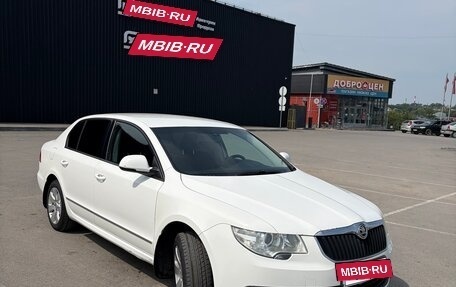 Skoda Superb III рестайлинг, 2012 год, 1 100 000 рублей, 3 фотография