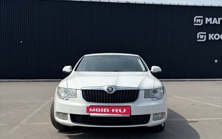 Skoda Superb III рестайлинг, 2012 год, 1 100 000 рублей, 2 фотография