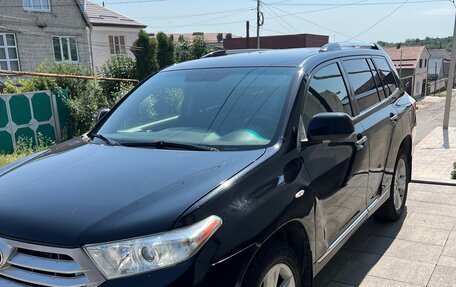 Toyota Highlander III, 2012 год, 1 750 000 рублей, 3 фотография