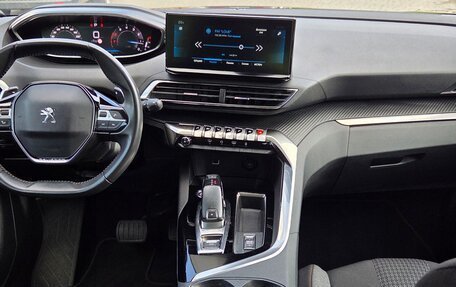 Peugeot 3008 II, 2021 год, 1 490 000 рублей, 10 фотография