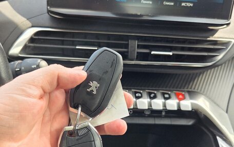 Peugeot 3008 II, 2021 год, 1 490 000 рублей, 14 фотография