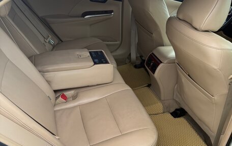 Toyota Camry, 2012 год, 1 550 000 рублей, 8 фотография