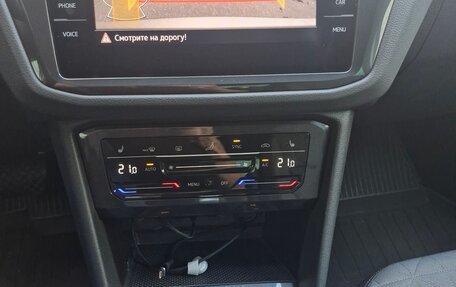Volkswagen Tiguan II, 2021 год, 2 470 000 рублей, 14 фотография