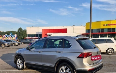 Volkswagen Tiguan II, 2021 год, 2 470 000 рублей, 7 фотография