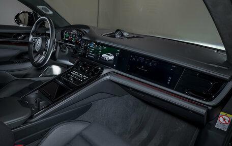 Porsche Panamera II рестайлинг, 2024 год, 30 990 000 рублей, 35 фотография