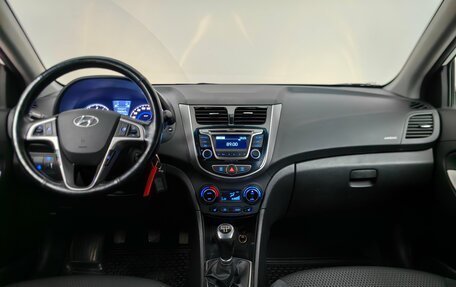 Hyundai Solaris II рестайлинг, 2016 год, 999 000 рублей, 12 фотография