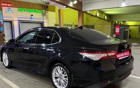 Toyota Camry, 2021 год, 2 600 000 рублей, 5 фотография