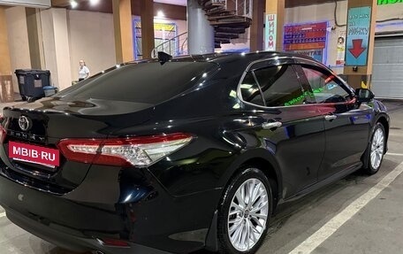 Toyota Camry, 2021 год, 2 600 000 рублей, 7 фотография