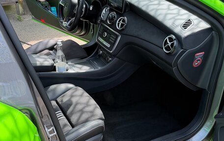 Mercedes-Benz A-Класс, 2017 год, 2 200 000 рублей, 7 фотография