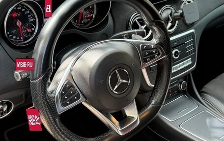 Mercedes-Benz A-Класс, 2017 год, 2 200 000 рублей, 10 фотография