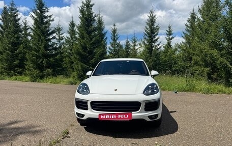 Porsche Cayenne III, 2016 год, 6 999 000 рублей, 2 фотография