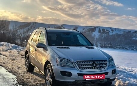 Mercedes-Benz M-Класс, 2005 год, 1 050 000 рублей, 2 фотография