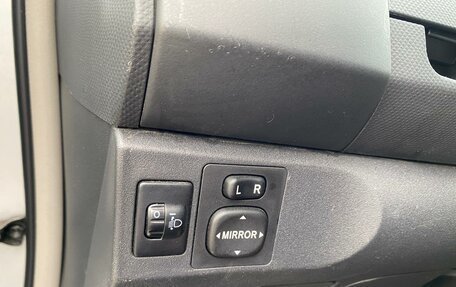 Toyota Yaris III рестайлинг, 2006 год, 520 000 рублей, 9 фотография