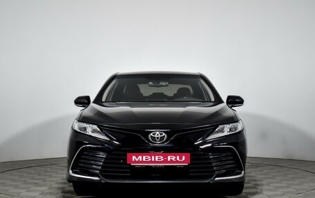 Toyota Camry, 2021 год, 1 990 000 рублей, 2 фотография