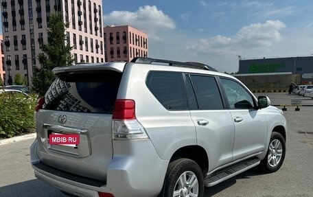 Toyota Land Cruiser Prado 150 рестайлинг 2, 2012 год, 3 250 000 рублей, 5 фотография