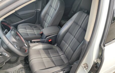 Volkswagen Golf VI, 2012 год, 900 000 рублей, 13 фотография