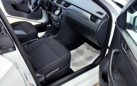 Skoda Rapid I, 2017 год, 1 250 000 рублей, 22 фотография