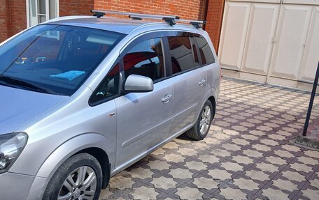 Opel Zafira B, 2012 год, 680 000 рублей, 8 фотография