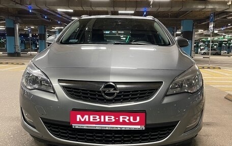 Opel Astra J, 2011 год, 650 000 рублей, 7 фотография