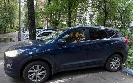 Hyundai Tucson III, 2018 год, 1 750 000 рублей, 2 фотография