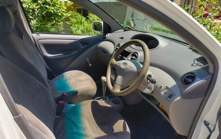 Toyota Platz, 2002 год, 200 000 рублей, 4 фотография