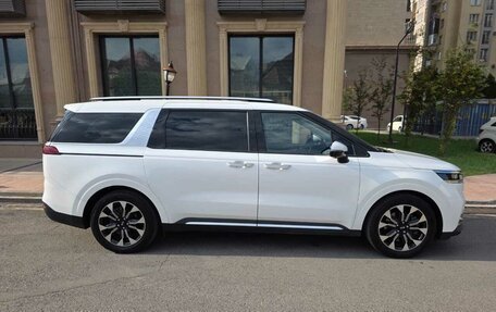 KIA Carnival, 2020 год, 2 490 000 рублей, 9 фотография