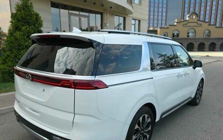 KIA Carnival, 2020 год, 2 490 000 рублей, 12 фотография