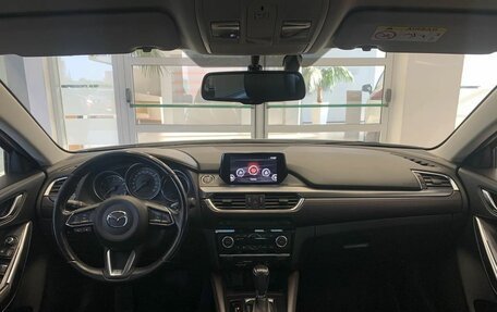 Mazda 6, 2017 год, 1 960 000 рублей, 11 фотография