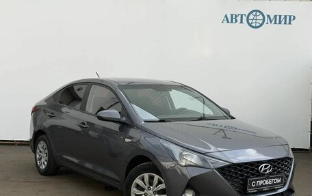 Hyundai Solaris II рестайлинг, 2021 год, 1 597 000 рублей, 3 фотография
