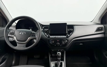 Hyundai Solaris II рестайлинг, 2021 год, 1 597 000 рублей, 9 фотография