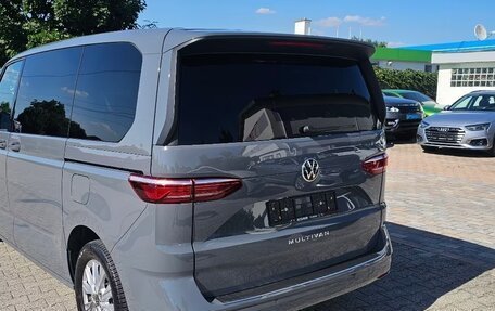 Volkswagen Multivan, 2023 год, 5 050 000 рублей, 6 фотография