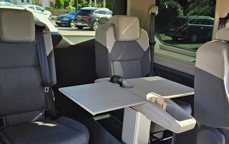 Volkswagen Multivan, 2023 год, 5 050 000 рублей, 9 фотография