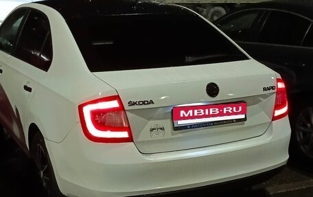 Skoda Rapid I, 2016 год, 800 000 рублей, 2 фотография