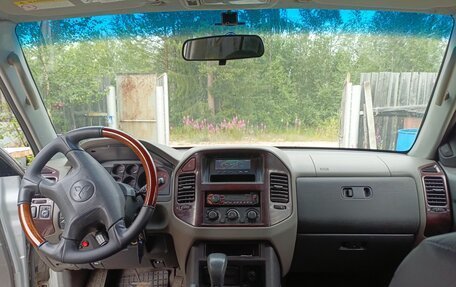 Mitsubishi Montero III, 2001 год, 600 000 рублей, 11 фотография
