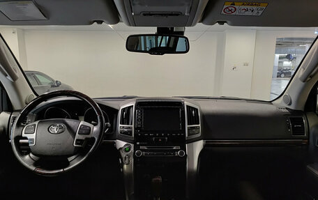Toyota Land Cruiser 200, 2014 год, 4 368 000 рублей, 18 фотография