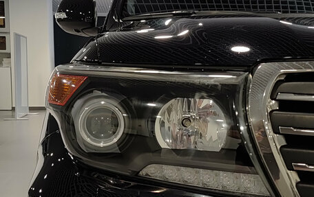 Toyota Land Cruiser 200, 2014 год, 4 368 000 рублей, 21 фотография