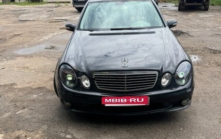 Mercedes-Benz E-Класс, 2002 год, 550 000 рублей, 4 фотография