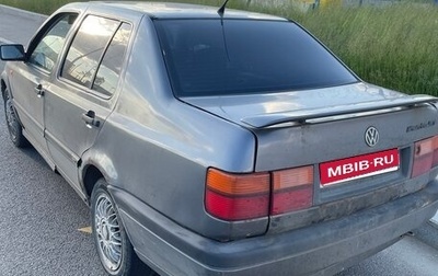 Volkswagen Vento, 1991 год, 70 000 рублей, 1 фотография