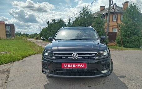 Volkswagen Tiguan II, 2018 год, 2 400 000 рублей, 13 фотография