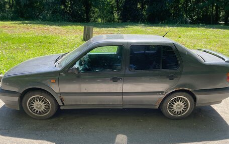 Volkswagen Vento, 1991 год, 70 000 рублей, 9 фотография