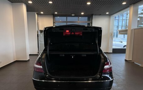 Mercedes-Benz E-Класс, 2011 год, 1 300 000 рублей, 38 фотография